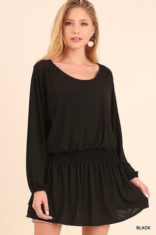 Relaxed Fit L/S Tunic with cinched waist detail. BLACK